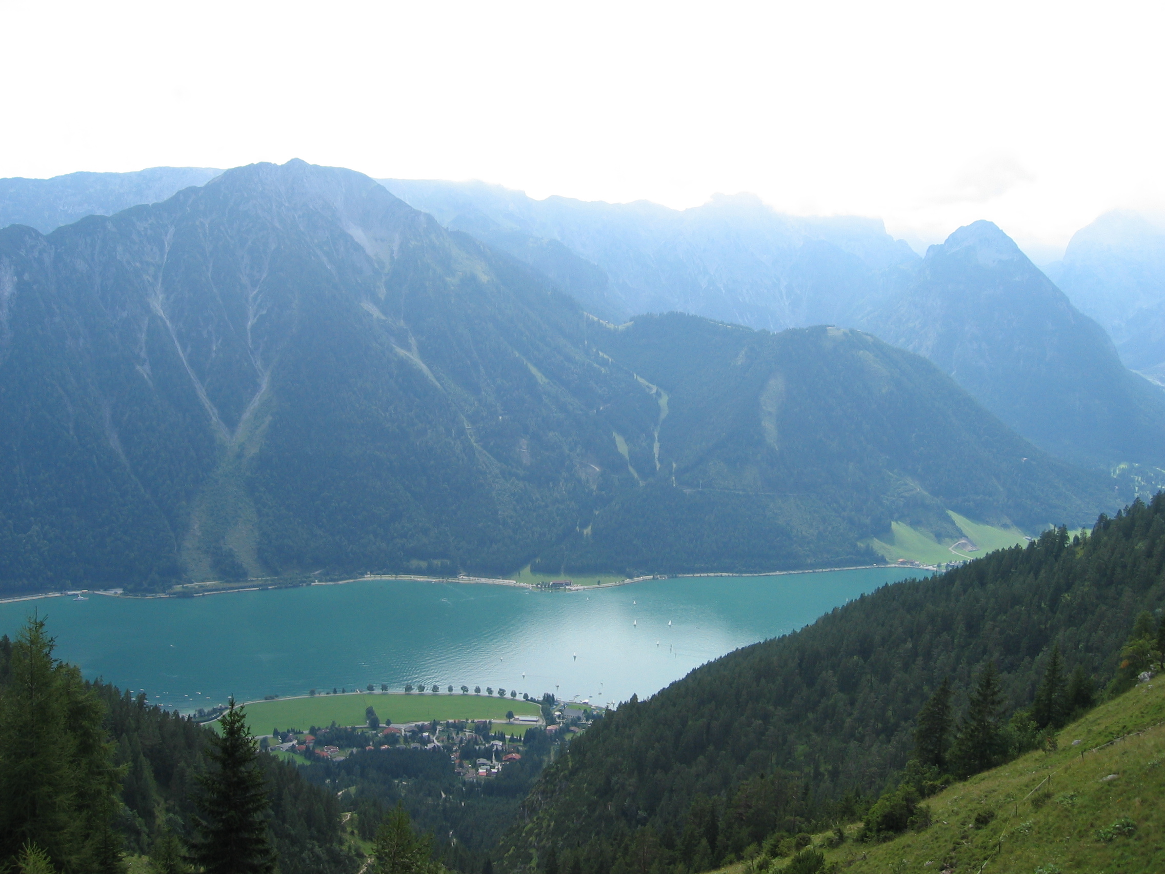 Der Achensee r&uuml;ckt n&auml;her.