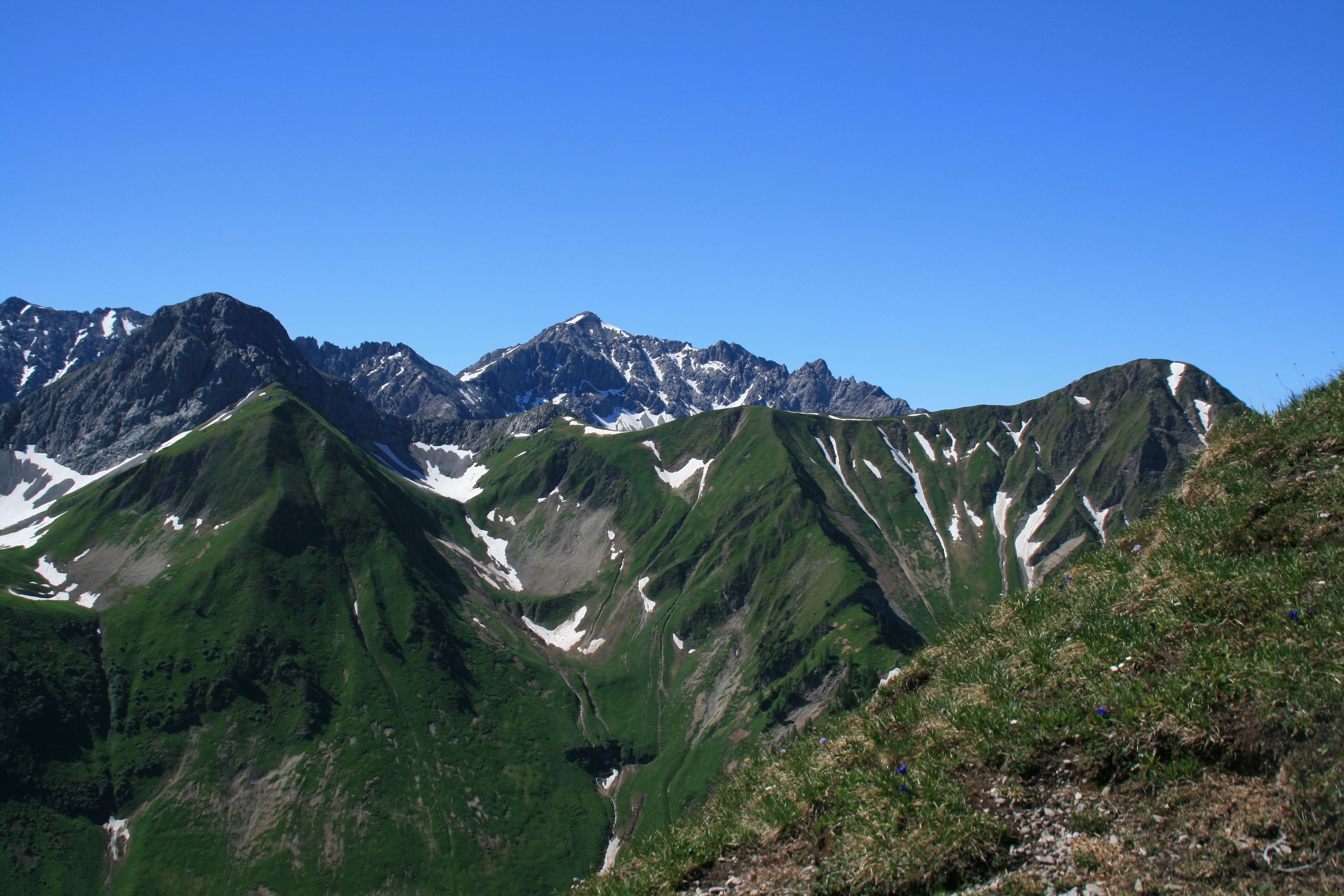 Habart-Kamm, dahinter der Muttekopf