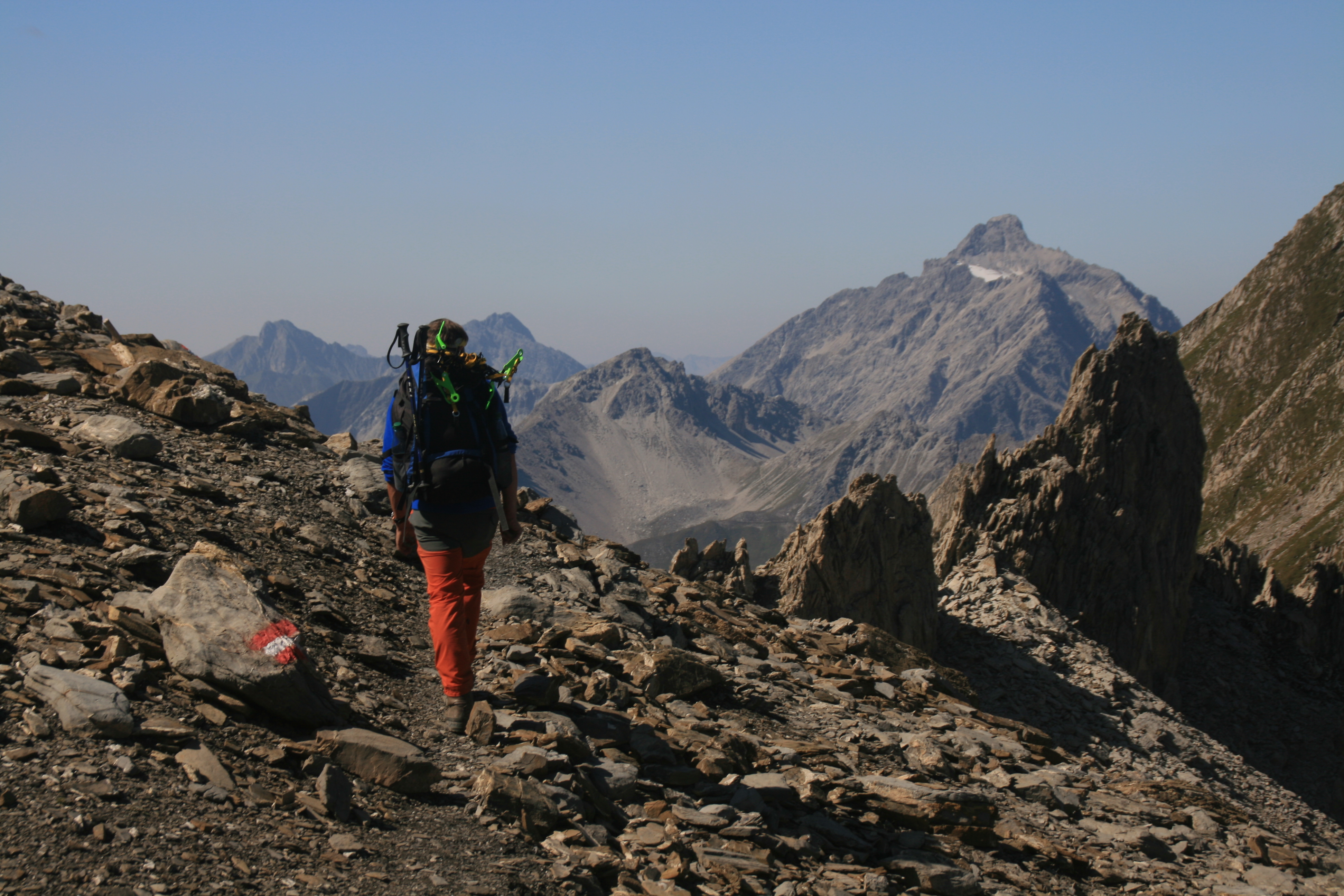 Parseierscharte, im Hintergrund die Vorderseespitze
