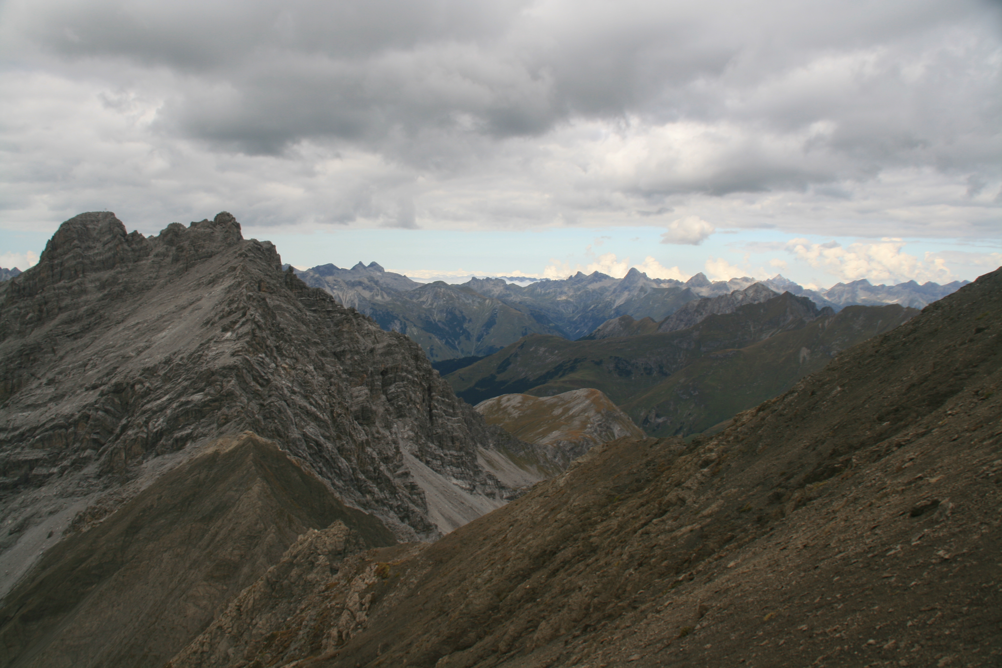 Fallesinspitze (links), Allgäuer Alpen