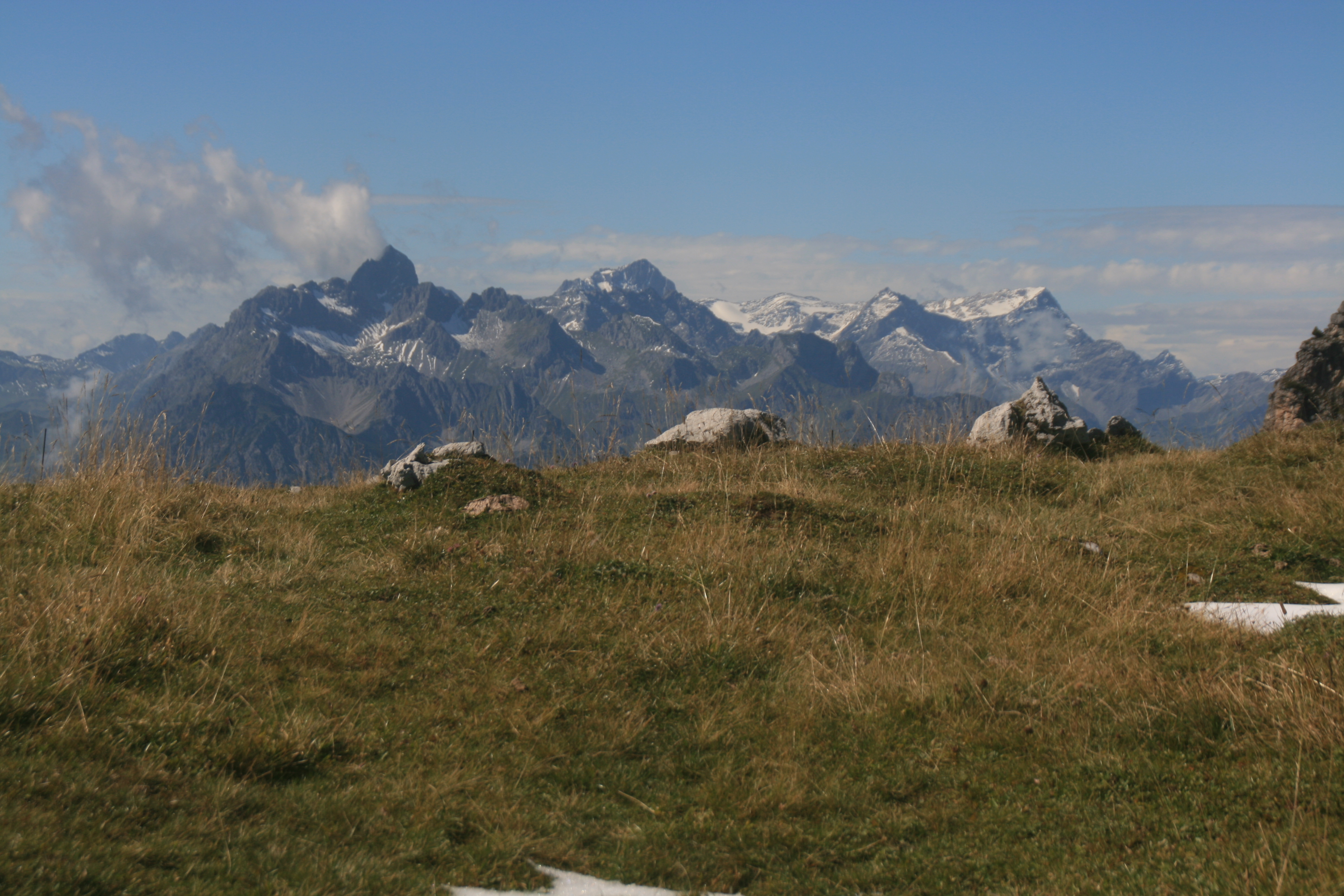 Zimba (links), Schesaplana (rechts)