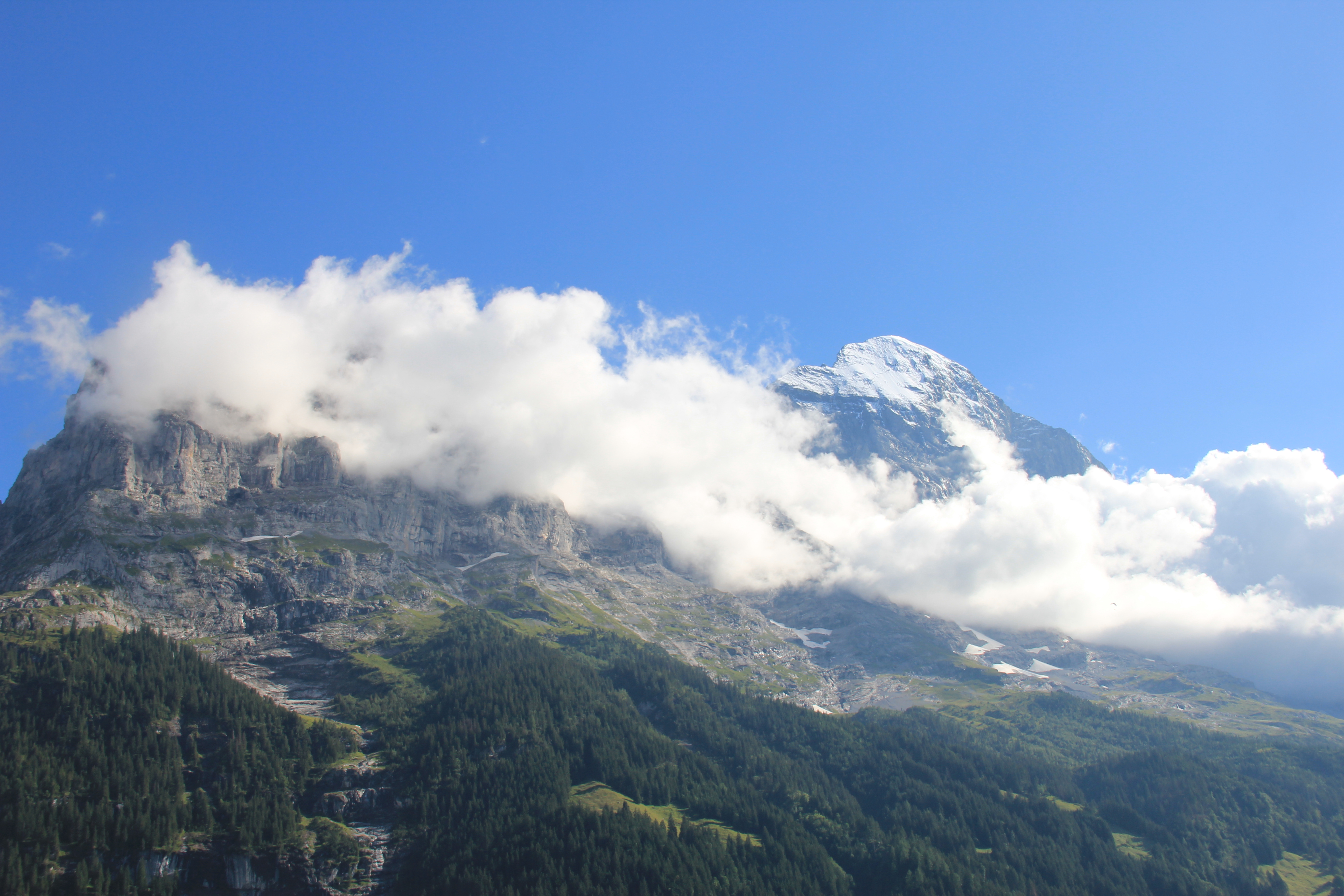 Vortag: Eiger noch teilweise in Wolken