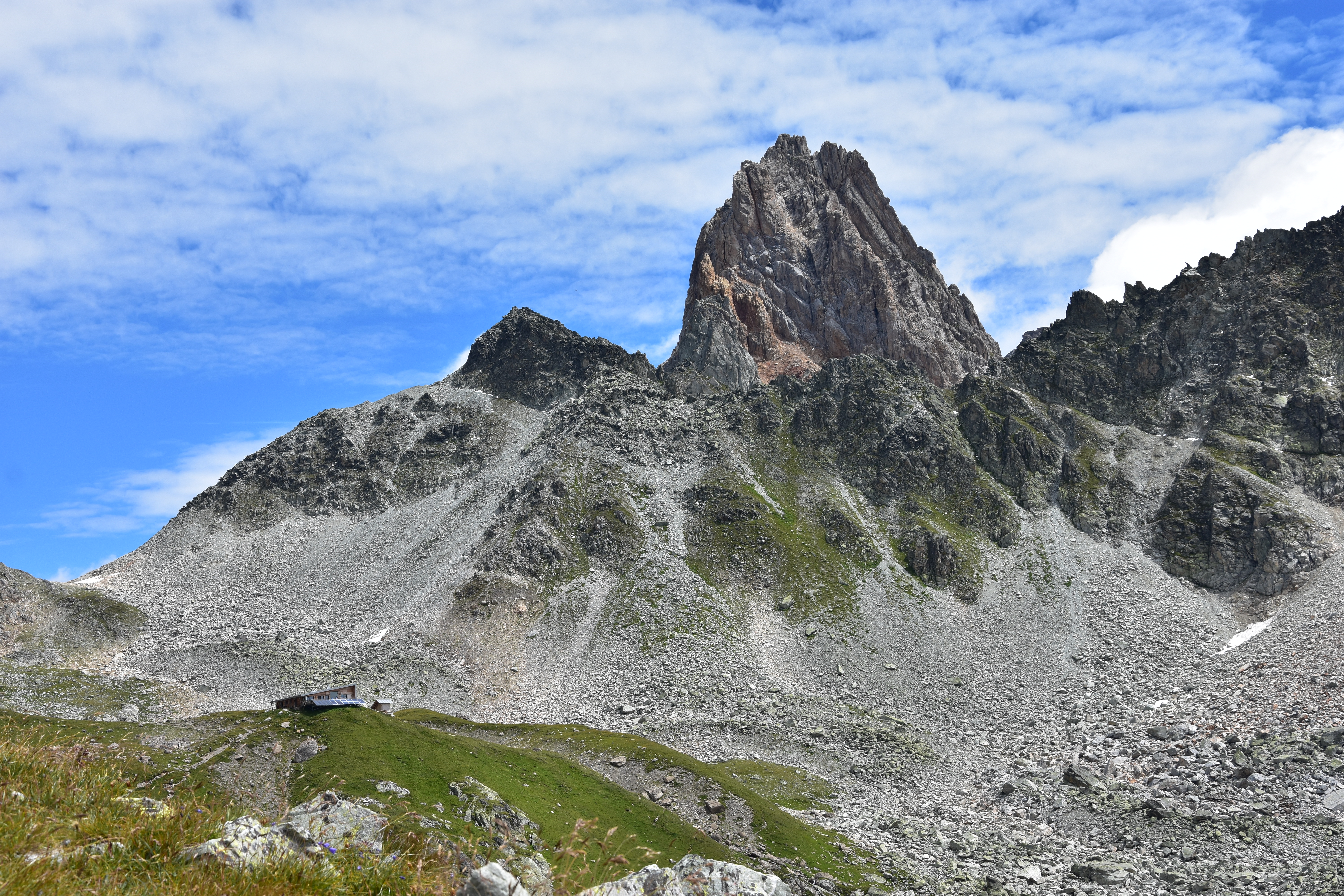 Blick vom Col du Bresson, Refuge de Presset, Aiguille de la Nova